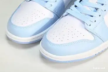 Hyperoad 1 BLUE ICE Low Jordan Retro 0630